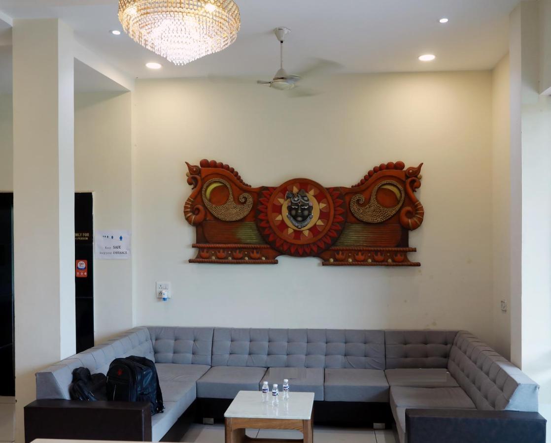 Hotel Shri Khedapati International Dewās Zewnętrze zdjęcie