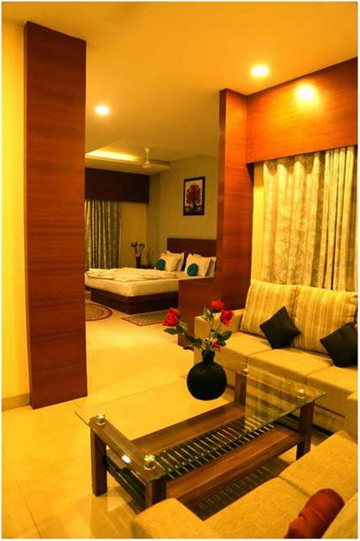 Hotel Shri Khedapati International Dewās Zewnętrze zdjęcie