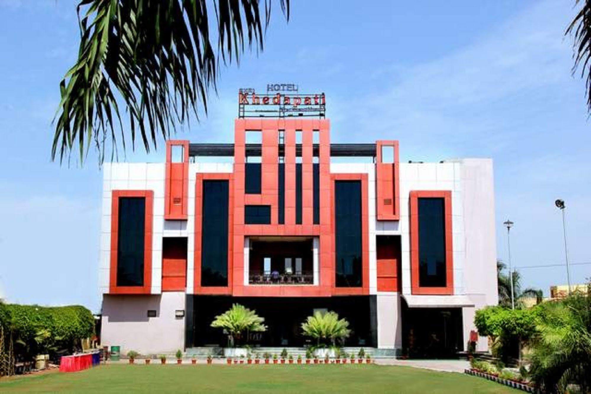 Hotel Shri Khedapati International Dewās Zewnętrze zdjęcie