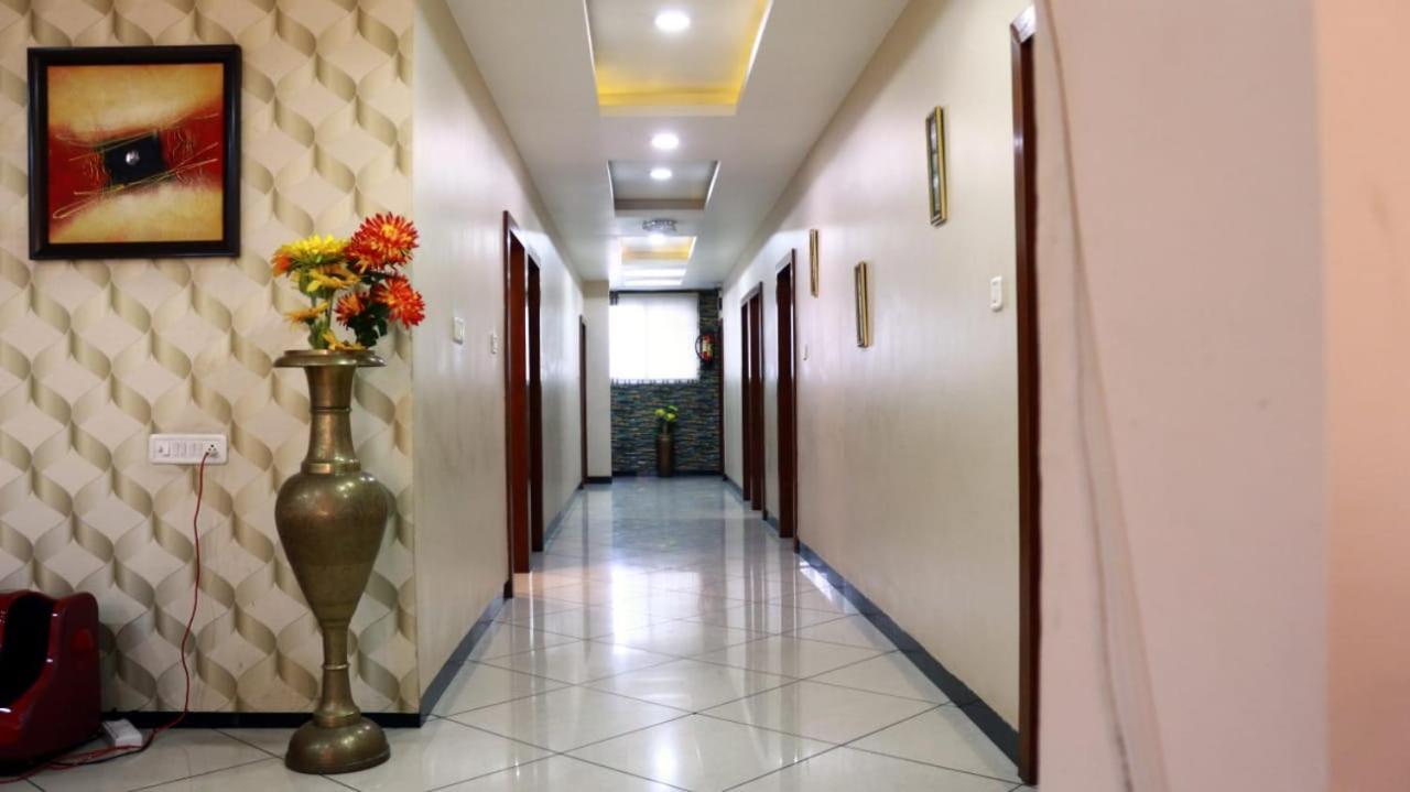 Hotel Shri Khedapati International Dewās Zewnętrze zdjęcie